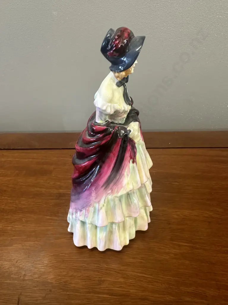 Royal Doulton Victorian Lady Figurine HN1208 H19.5cm.  Image 1++